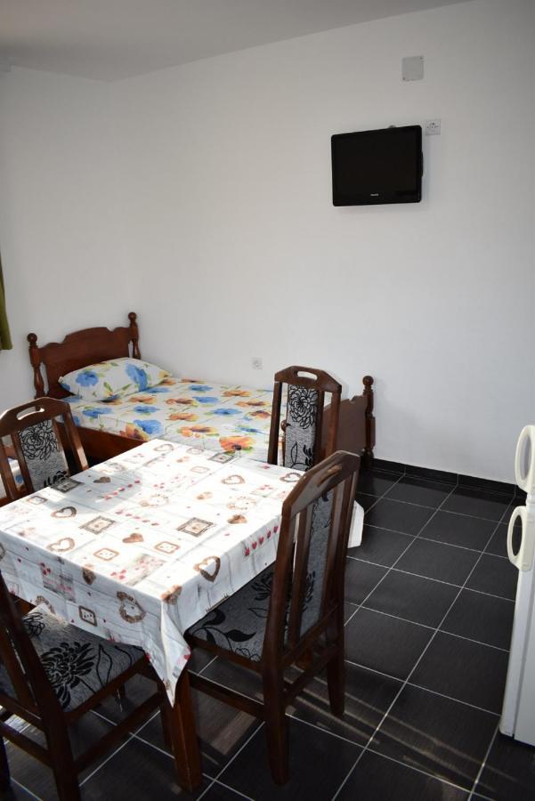 Apartament Srebrna Nit Veliko Gradište Zewnętrze zdjęcie